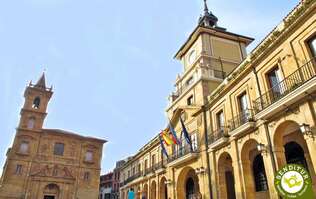 Oviedo a través de sus plazas
