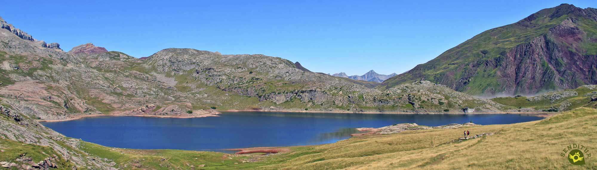Pyrenean lake of Estanés from Sansanet