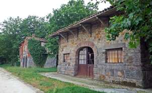 Antigua estación de Villarreal Vía Verde del Ferrocarril Vasco Navarro