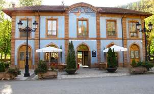 01-Antiguo edificio de la estación de tren de Ezcaray