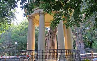 See accommodation in Gernika-Lumo