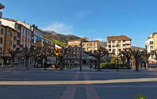 See accommodation in Pola de Lena
