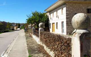 See accommodation in Cardeñuela Riopico