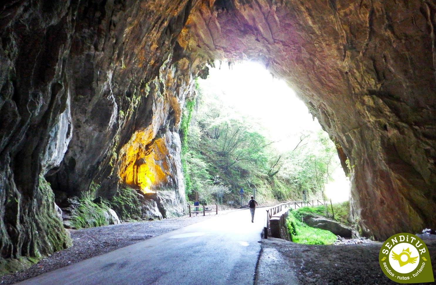 Que Ver En Cuevas Del Agua Viajessindestino Que Ver En Cuevas Del Agua Viajessindestino