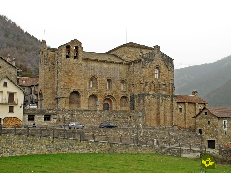 Iglesia parroquial de San Pedro en Siresa