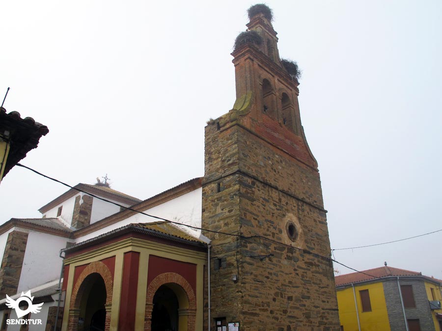 Iglesia de Santa María o la del Puente en Puente de Órbigo