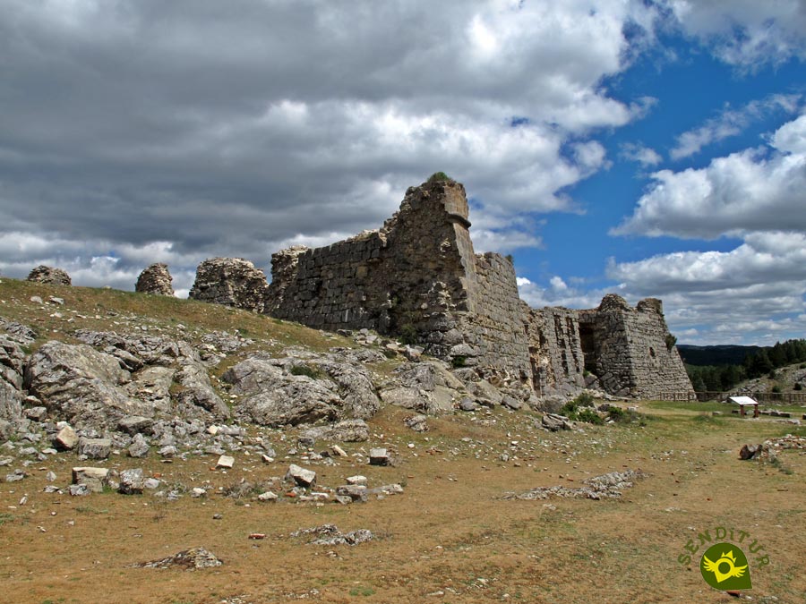 Castle of San Leonardo de Yagüe 