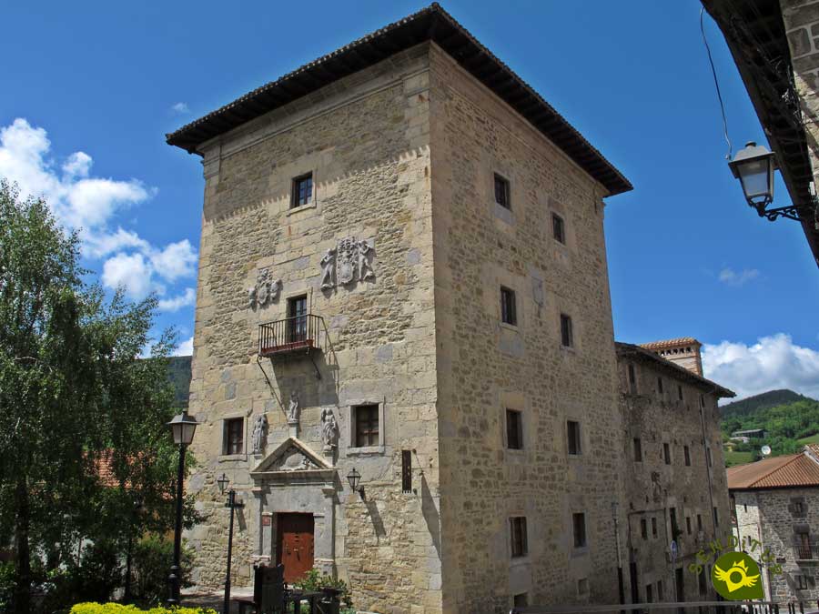 Ortiz Tower by Molinillo de Velasco in Artziniega