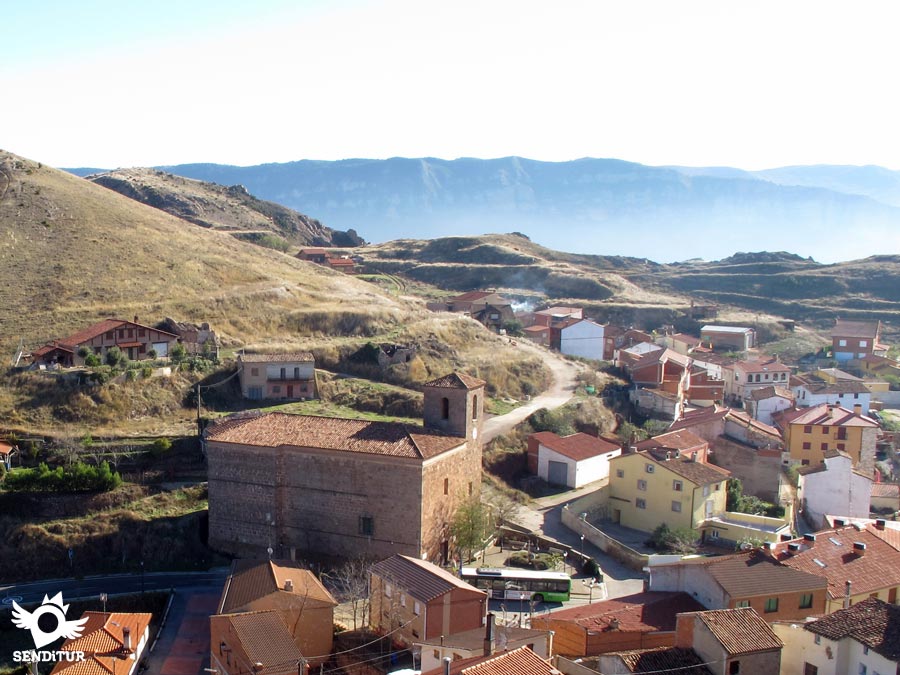 Views of the town of Calvijo from its castle.