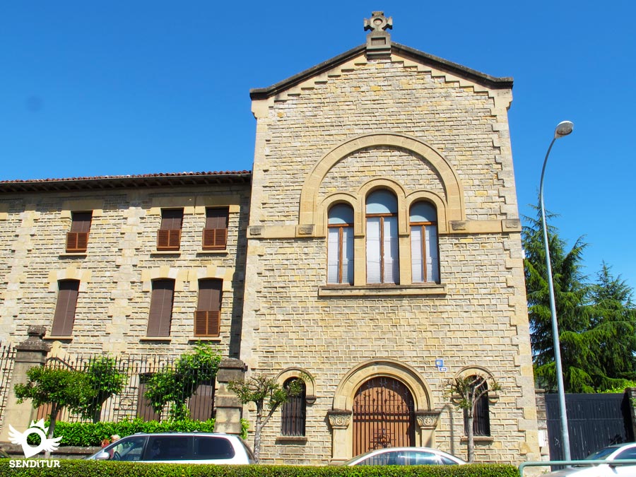Iglesia y convento en Burlada-Burlata