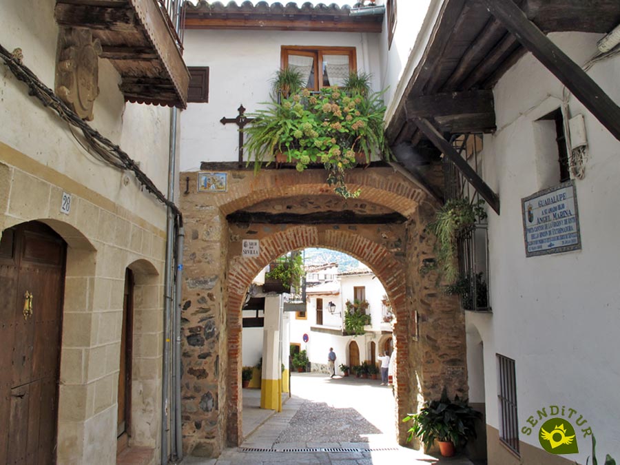 Qué visitar en Guadalupe, Cáceres | Senditur.com Senderos, Rutas y Turismo
