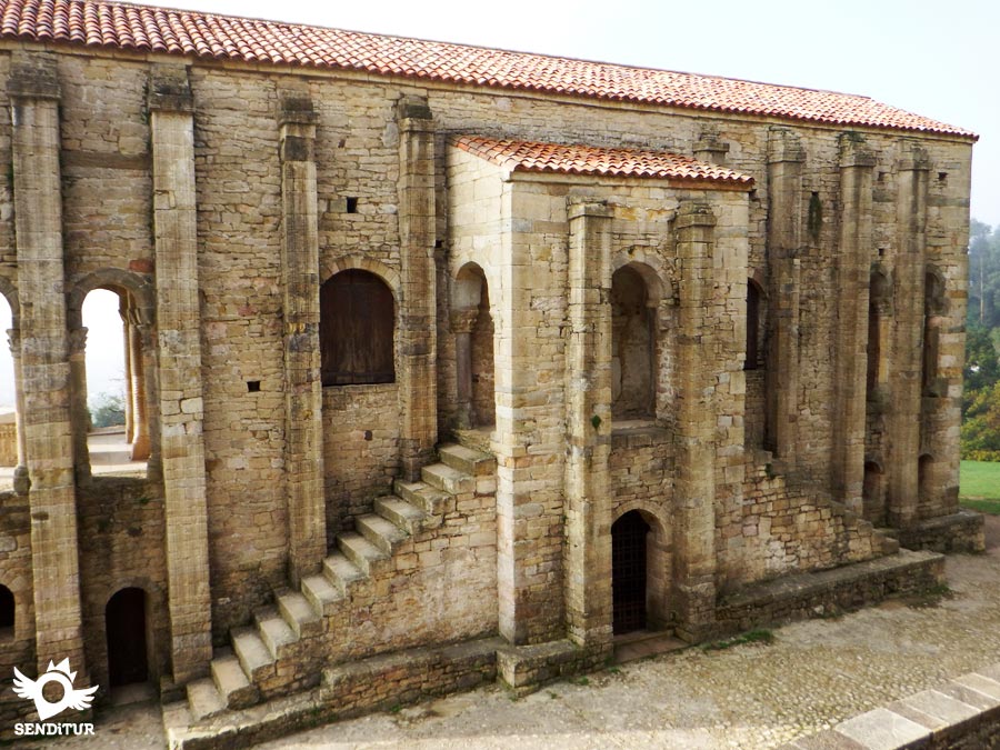 Access to the upper floor of Santa María del Naranco