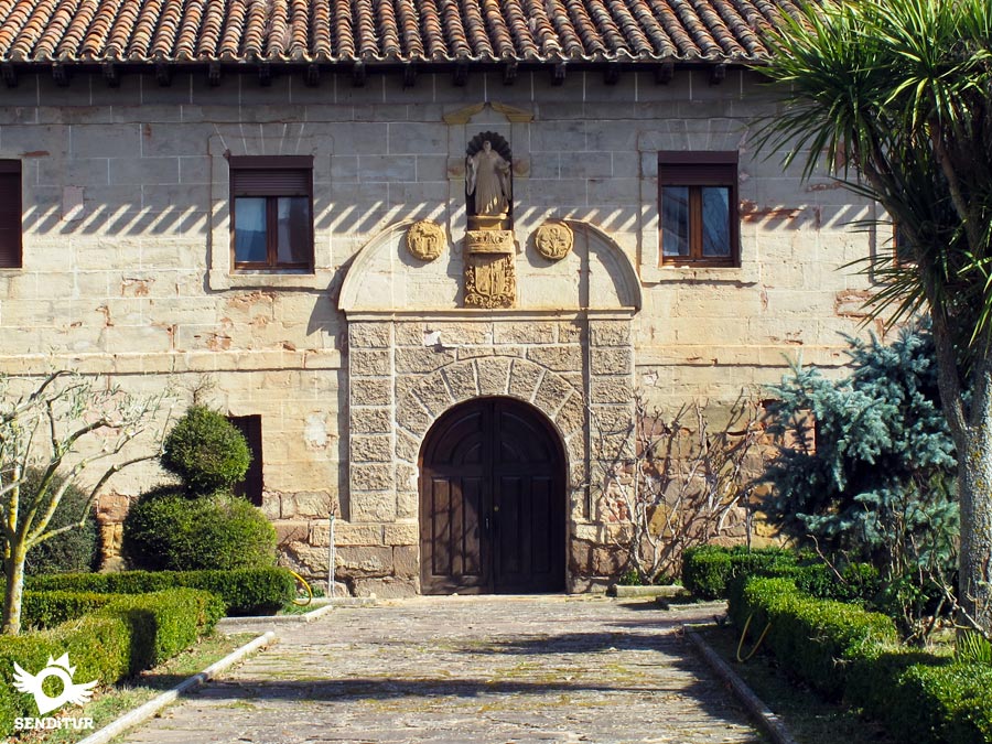 Abbey, of Cistercian nuns of the Order of Saint Bernard of the Monastery of Santa María del Salvador. 