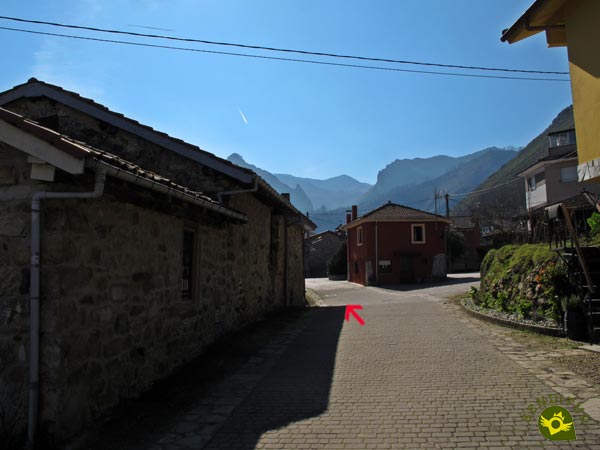 Atravesamos la localidad