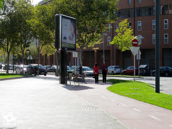 En la rotonda seguimos por la calle de la Izquierda