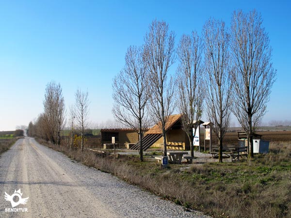 Área de descanso junto a la Cañada Real Leonesa
