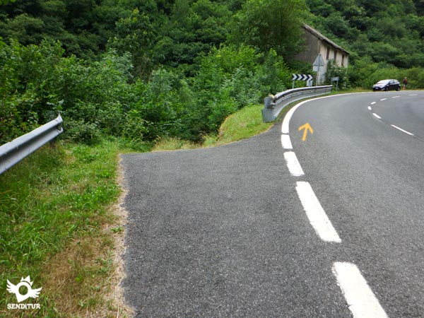 Seguimos por ahora la carretera