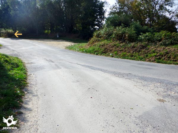 Seguimos la carretera local