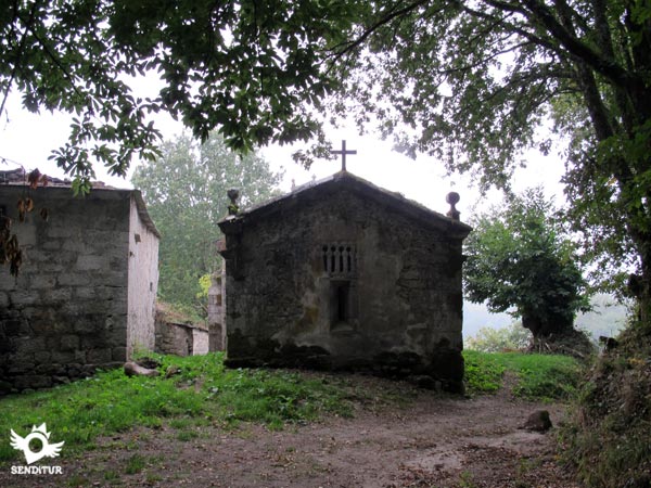 Llegamos a la iglesia de Soutomerille