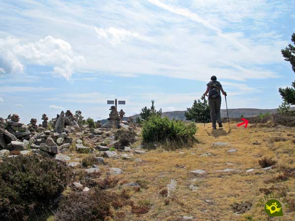 Seguimos por el sendero de la derecha