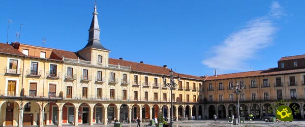 León's Main Square