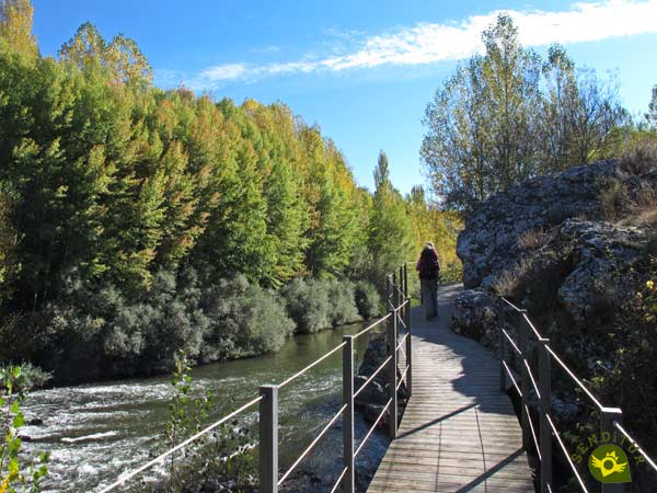 The footbridges of the Trail of the Duero begin