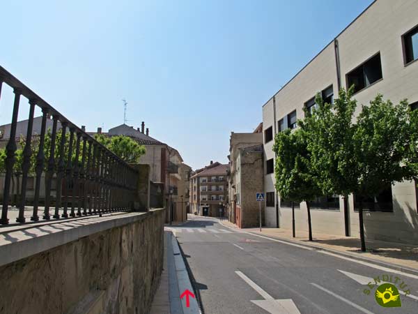 We start the GR 38 Route of the wine and of the fish, section 1 Oyón Laguardia