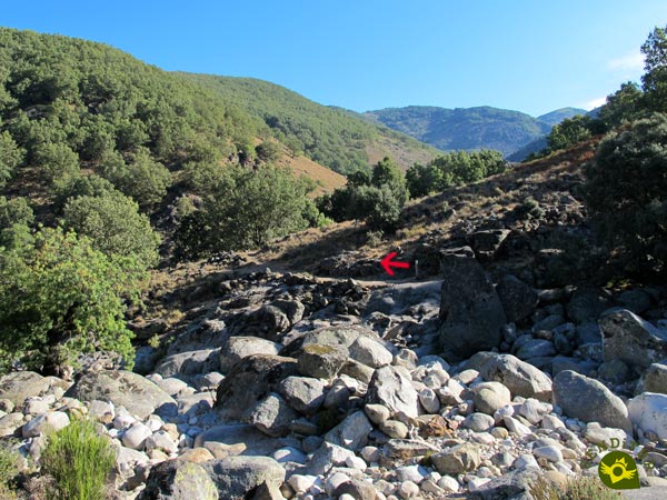 La ruta de Los Pilones al Puente Nuevo sigue al otro lado