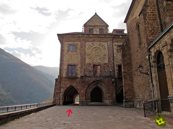 Llegamos al Monasterio de Valvanera
