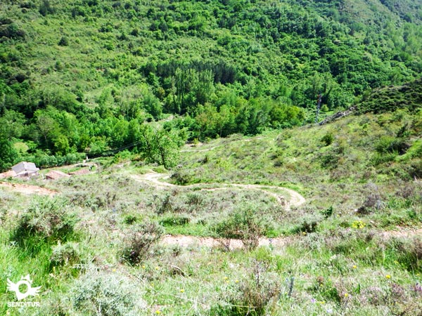 Final descent to Lugar del Río