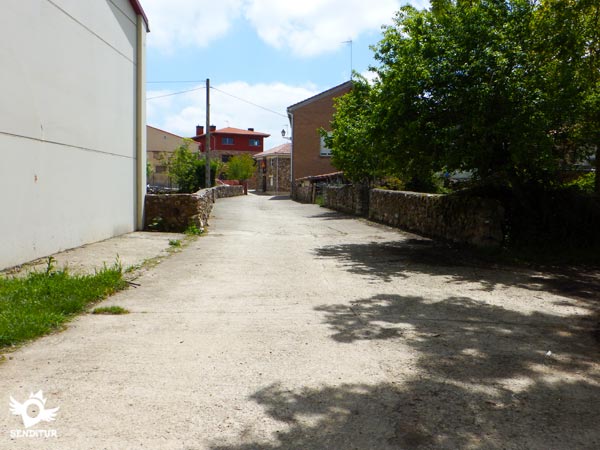 Entrance to Pazuengos