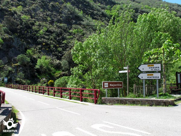 Puente sobre el río Najerilla