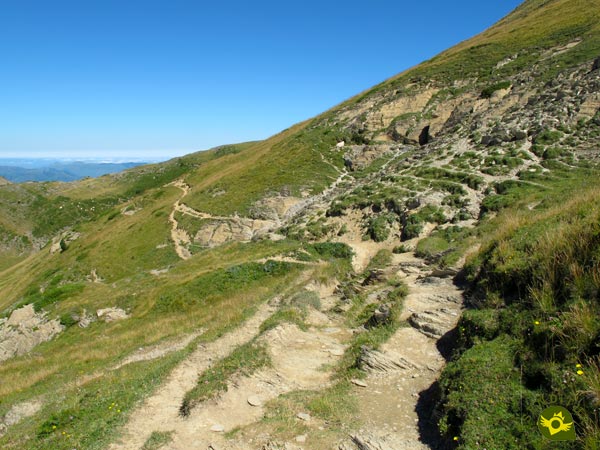 We bordered the west face of the peak Arlas
